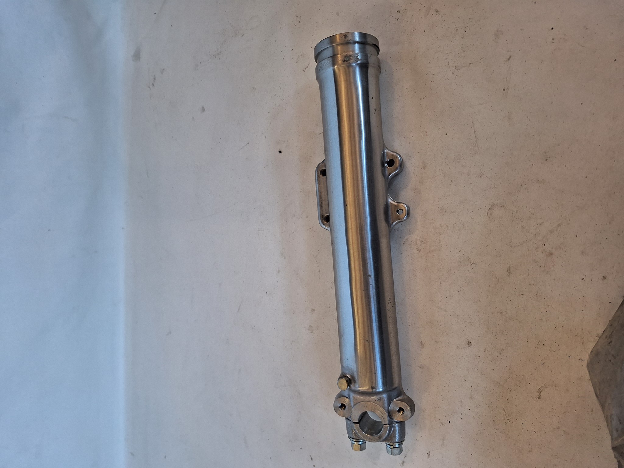 Picture of CASE, R. FR. FORK  51420-319-000  CB 450 K3